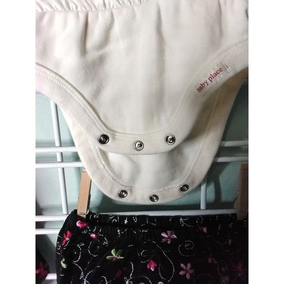 Infant 3-6 months Girls Velvet Dress With Embroidery - 3 Piece Set Vintage - Picture 6 of 9